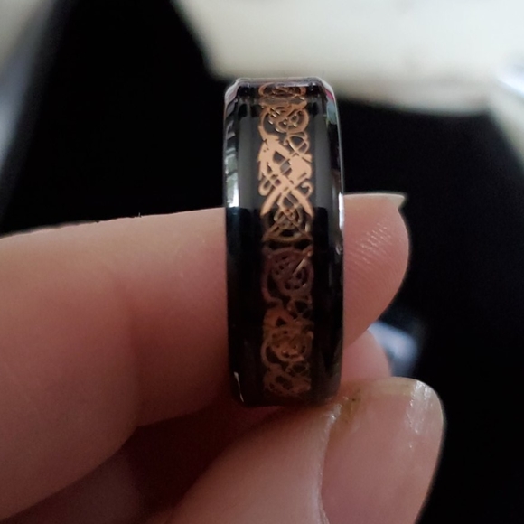 Titanium ring - Picture 2 of 3